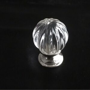 TOP KNOBS 1 1/8” TK127BSN CLEAR MELON WITH BRUSHED SATIN NICKEL BASE…NEW